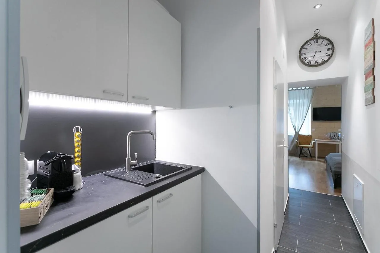 Apartment, Modern Und Neu Renoviert Vienna 0*,  Austria