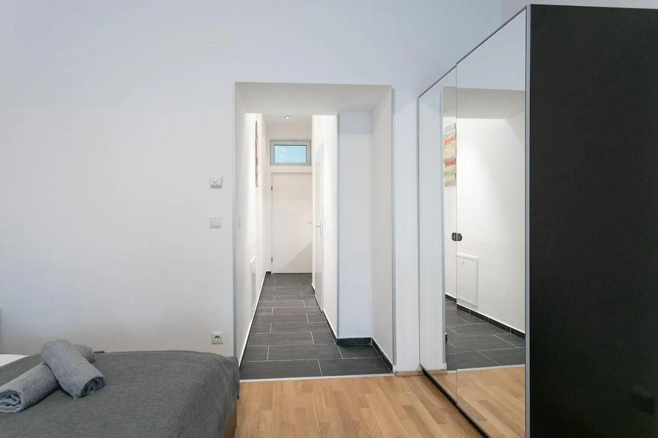 Apartment, Modern Und Neu Renoviert Vienna 0*,