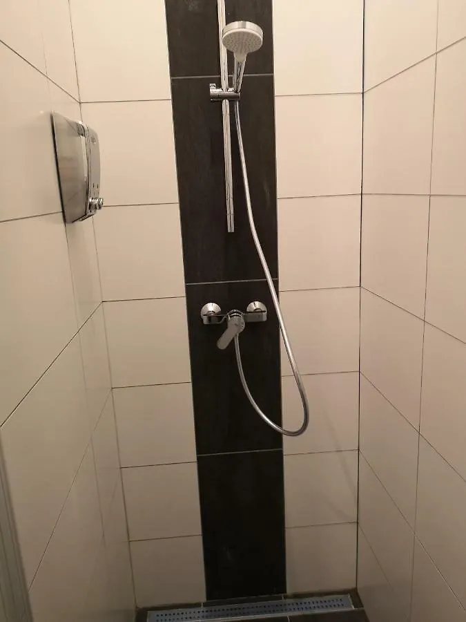 Apartment, Modern Und Neu Renoviert Vienna Appartamento